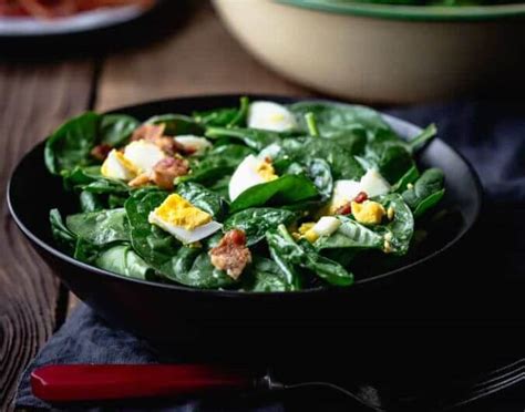 Spinach Salad with Bacon & Eggs – HealthyCareSite