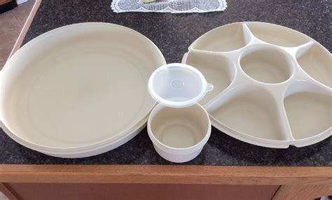 Vintage Tupperware 1665-3 Veggie Fruit Tray With Dip Container Cover 4 ...