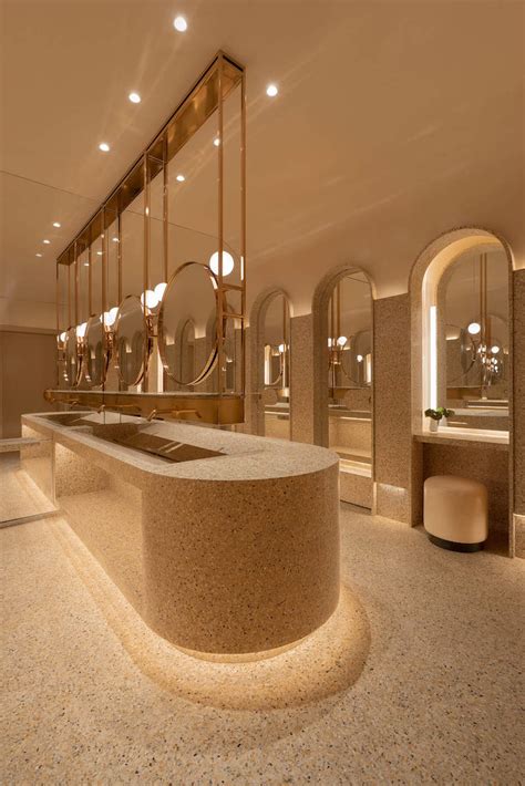 What Makes a Restaurant Bathroom Memorable? | Lightspeed POS