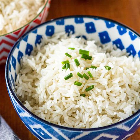 Coconut Milk Rice (2-Ingredient Rice Cooker Recipe) - Unsophisticook