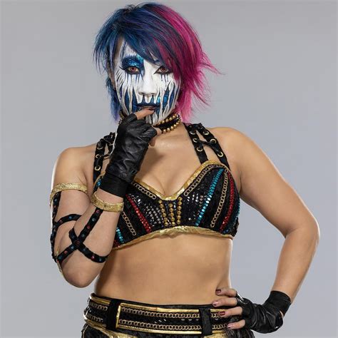 Asuka WWE | News, Rumors, Pictures, Height & Biography | Sportskeeda WWE