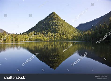 1,906 Triangular Mountains Stock Photos, Images & Photography ...