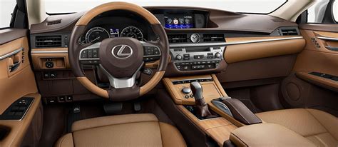 Lexus ES300h Hybrid Specs & Price in India