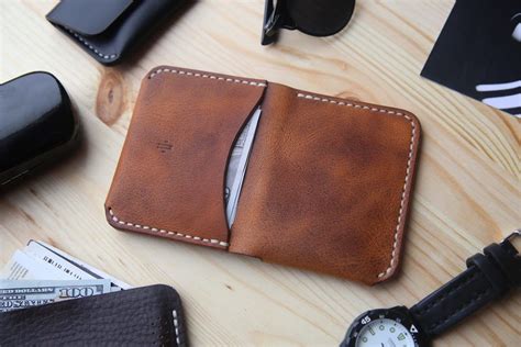 Horween Leather Bifold Pocket Wallet » Gadget Flow