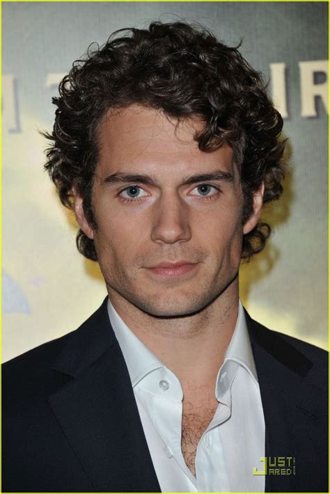 He's got great hair! | Henry cavill, Curly hair men, Mens hairstyles