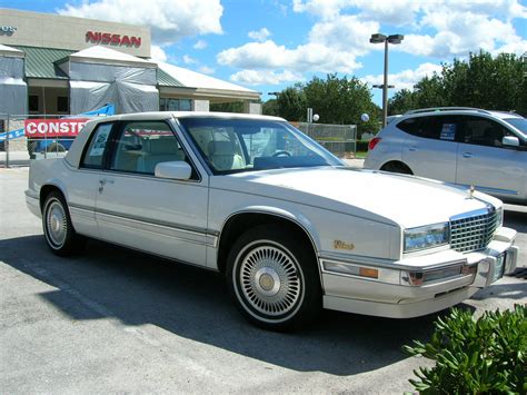 1990 Cadillac Eldorado - Information and photos - MOMENTcar