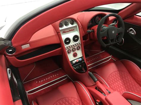 Noble M600 Interior