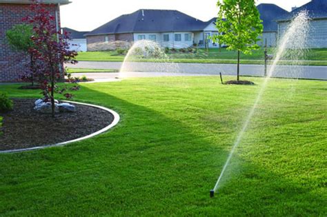 How Do Lawn Sprinklers Make Gardening Look Easy | My Decorative