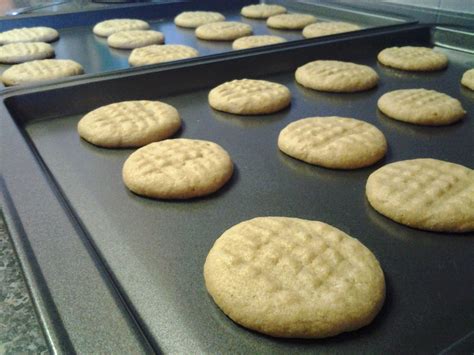 Winding Spiral Case: Recipe: Kraft Peanut Butter Cookies