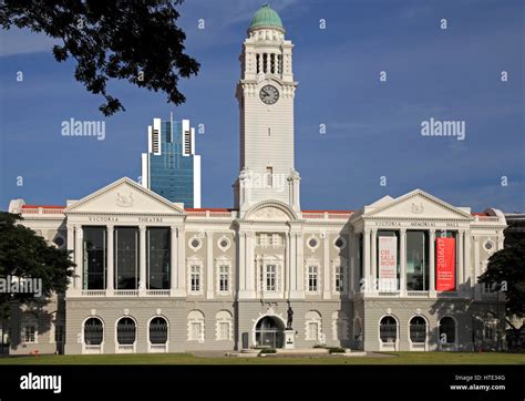 Singapore, Victoria Theatre, Victoria Memorial Hall Stock Photo - Alamy