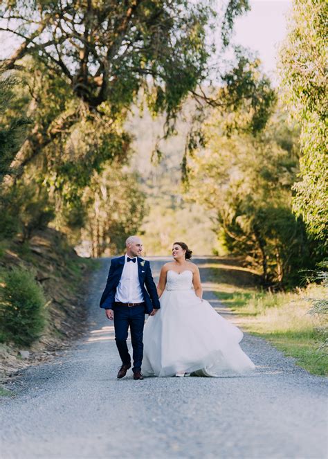 Kaitlin and Adam’s sunny Spring wedding at the Eastern Golf Club ...