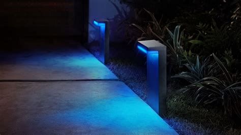 The Philips Hue Nyro Is a Beautiful Outdoor Wall Light