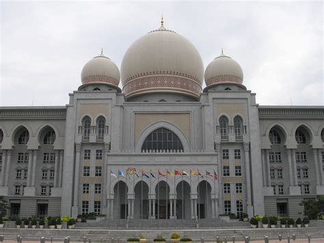 Palace of Justice, Malaysia - Islamic architecture | Putrajaya, Terengganu, Travel