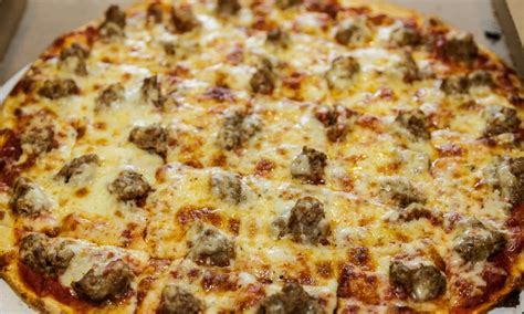 15 Most Popular Pizza Toppings In the USA