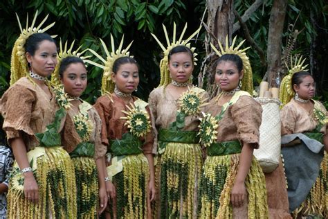 easynomad@malaysia: Culture & Heritage - Traditional Attire