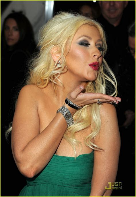 Christina Aguilera: 'Burlesque' Premiere with Cher!: Photo 2495880 ...