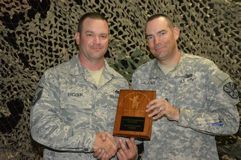 Arizona National Guard's top marksmen awarded Governor's Dozen | Article | The United States Army