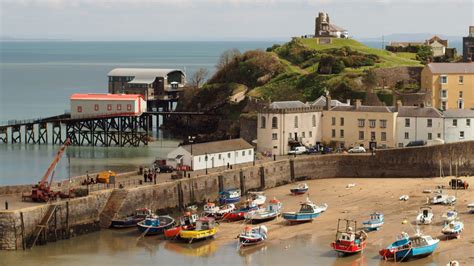 Tenby Camping | Best campsites in Tenby, Pembrokeshire