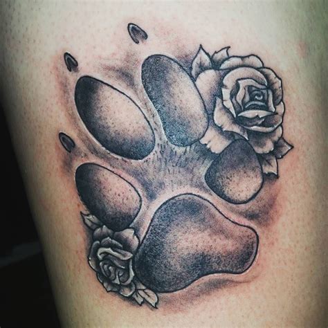 65 Best Paw Print Tattoo Meanings and Designs to Appreciate Your Pets | Pawprint tattoo, Dog ...