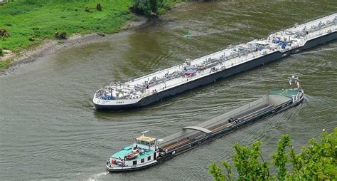 France: Hydrogen Barges Under Study On The Seine - FuelCellsWorks