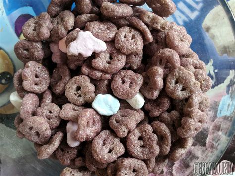 Review: Boo Berry Monster Cereal (2017)