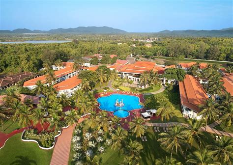 HOLIDAY INN RESORT GOA - Updated 2021 Prices, Hotel Reviews, and Photos ...