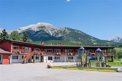 Rocky Mountain Ski Lodge Canmore, Alberta, CA - Reservations.com