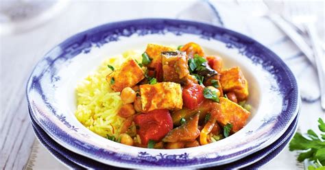 Vegetable curry with chickpeas & paneer