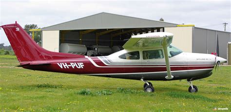 CESSNA 182RG SKYLANE · The Encyclopedia of Aircraft David C. Eyre