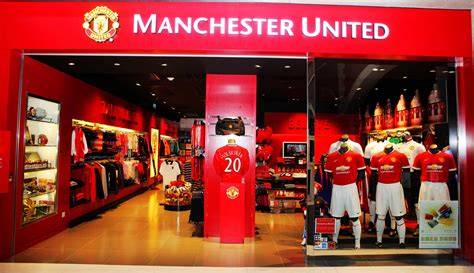 Manchester United | Signature Stores | The Venetian Macao | Manchester ...