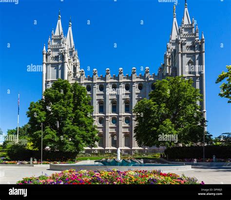 Side view of Salt Lake Temple, Temple Square, Salt Lake City, Utah, USA Stock Photo - Alamy