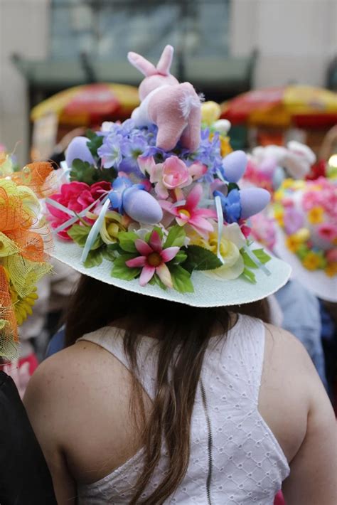 They Are Wearing: Easter Parade and Bonnet Festival in New York – WWD | Easter parade, Easter ...