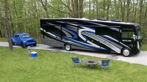 Burn Near $300K for the 2023 Outlaw Motorhome With Versatile Garage: Fits Baby Vehicles ...