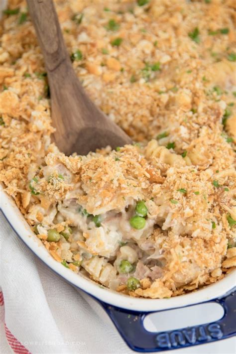 The Best Tuna Casserole Recipe | Tuna Noodle Casserole