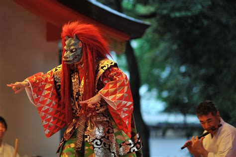 Noh theatre, Sculpture images, Traditional dance