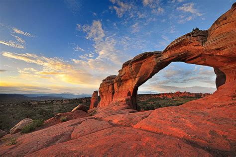 11 Best Hikes in Arches National Park You Simply Can't Miss