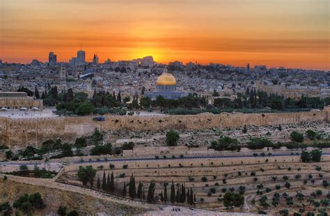 Jerusalem sunset | Jerusalem, Sunset, Paris skyline