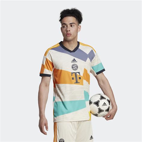 Bayern Munich 2022-23 Adidas Fourth Kit - Football Shirt Culture ...