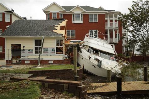 Photos: Hurricane Florence leaves damage, destruction as it moves ...