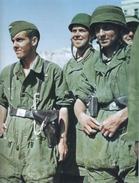 World War II in Color: Fallschirmjäger Wearing Early Pattern Jump Smock