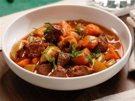 Lamb and Red Wine Stew Recipe | Giada De Laurentiis | Food Network