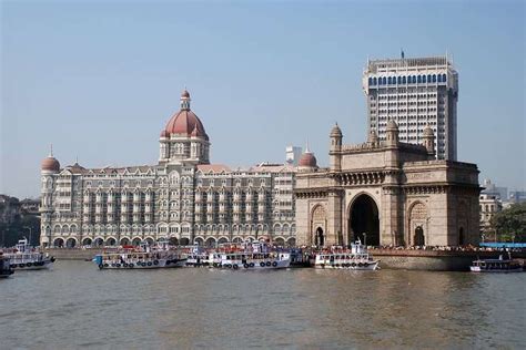 Gateway of India Mumbai – History, Architecture, Visit Timing & Entry Fee