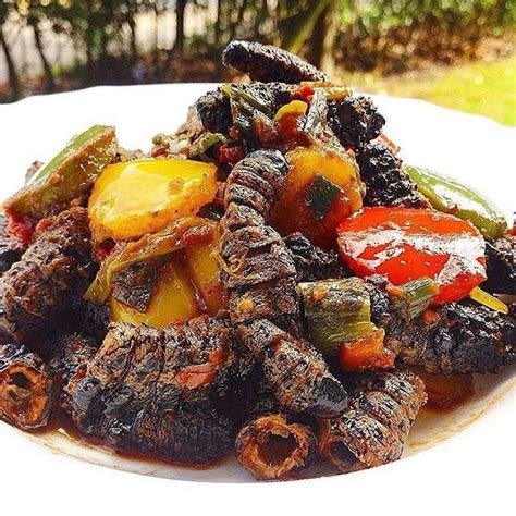 Who wants some of these? amacimbi in Ndebele #mopaneworms #amacimbi