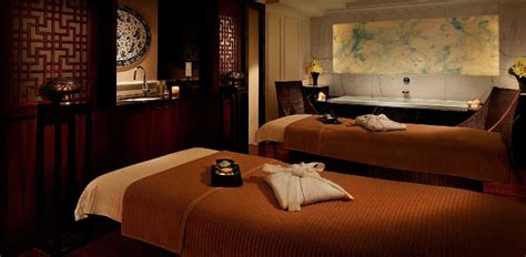 Peninsula Hotel | Shanghai China Luxury Hotels Resorts | Remote Lands