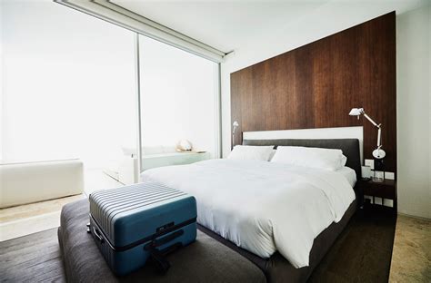 20 Things You Shouldn't Do in Your Hotel Room, According to Travel Pros