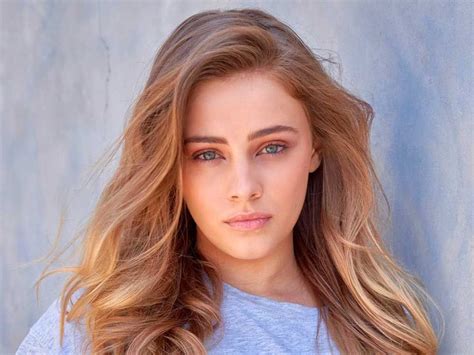 Josephine Langford Bio, Height, Age, Weight, Boyfriend and Facts - Super Stars Bio