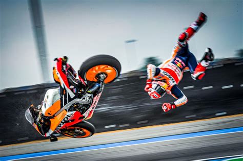 Motogp crash - agentslaneta