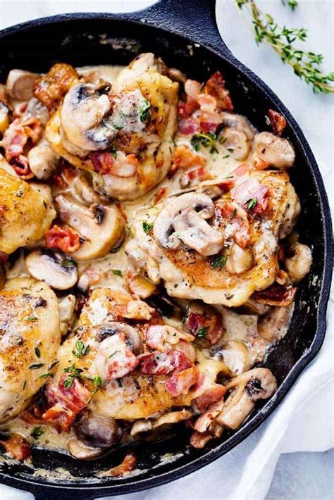 Creamy Bacon Mushroom Thyme Chicken | The Recipe Critic