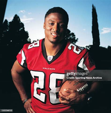 Warrick Dunn Falcons Photos and Premium High Res Pictures - Getty Images