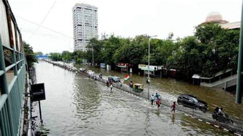 Delhi flood: Relief for commuters, traffic at ITO returns to normal ...